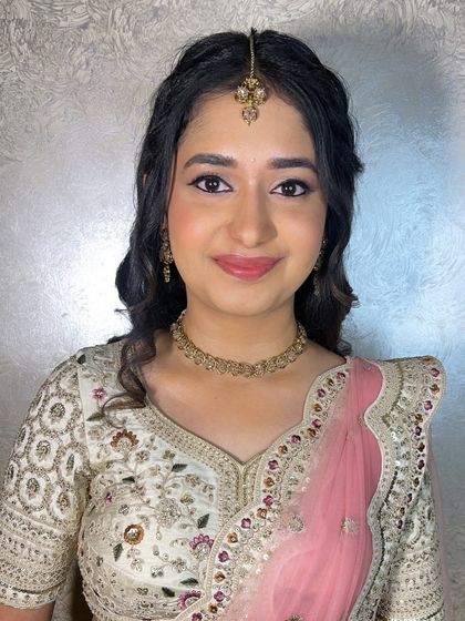 Veena Pujari - Bridal Makeup and Hairstyling Glamorous Reception Styles photo 14