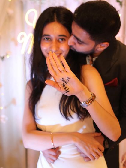 A creative and personal touch to announce the engagement. Our decoration provides a lovely setting for all the happy photos that follow the big question.