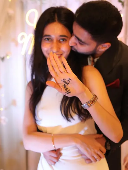 A creative and personal touch to announce the engagement. Our decoration provides a lovely setting for all the happy photos that follow the big question.