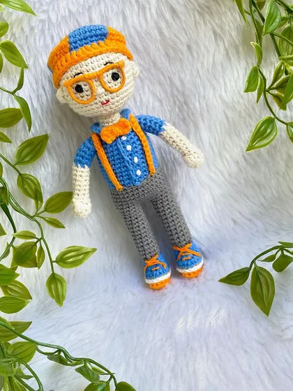 Blippi is a favorite for so many kids! I made this replica doll for my son's birthday, complete with the orange glasses, suspenders, and bow tie. He was so excited!