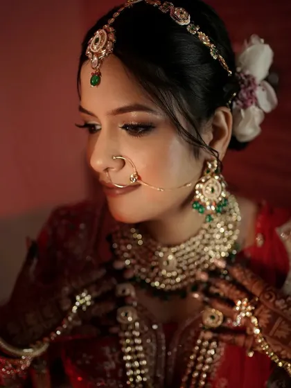 The final look. A timeless bride, feeling confident and beautiful. The makeup is set to last through the ceremony, photos, and celebrations.