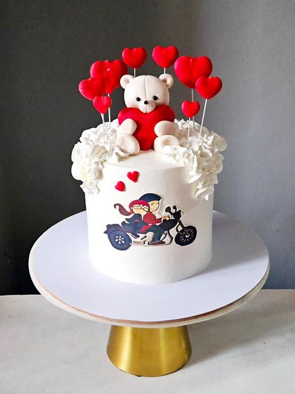 Pink Frost Patisserie - Handcrafted Edible Figurines & Toppers Elegant Celebrations: Engagements & Anniversaries photo 9