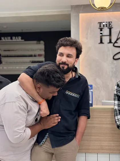 It was a pleasure to host actor Kireeti Damaraju at our salon. Here's a fun moment with our team.