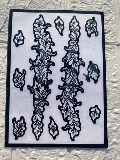 A delicate leaf and vine pattern from my large stencil collection. This design is perfect for creating an elegant, flowing look on the back of the hand or arm.