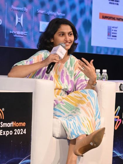 A panelist shares her expertise on human-centric lighting design during the Lighting Connect session.