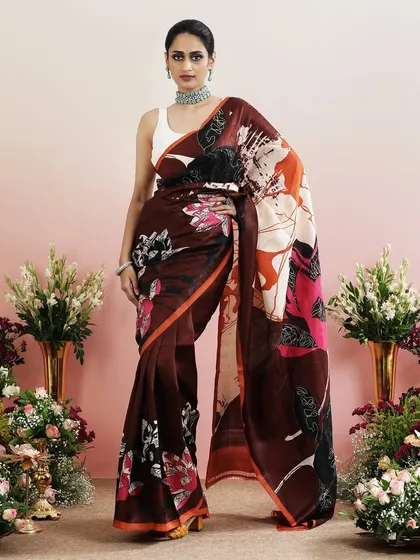 The full view of this artistic saree, perfect for making a statement.