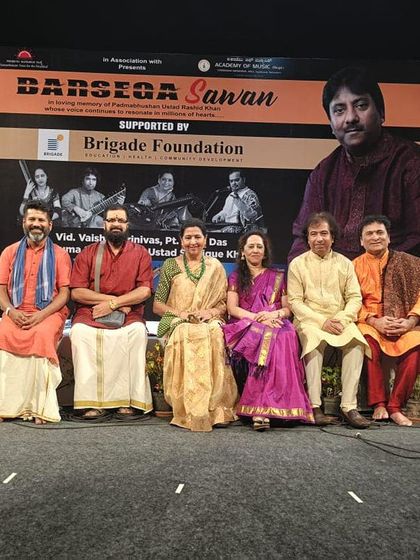 A group photo with all the wonderful artists after a soul-satisfying jugalbandi concert at Chowdiah Memorial Hall. The camaraderie on and off stage is what makes these events so memorable.