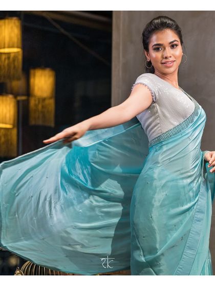 The lightweight georgette fabric flows beautifully, creating a graceful and elegant silhouette.