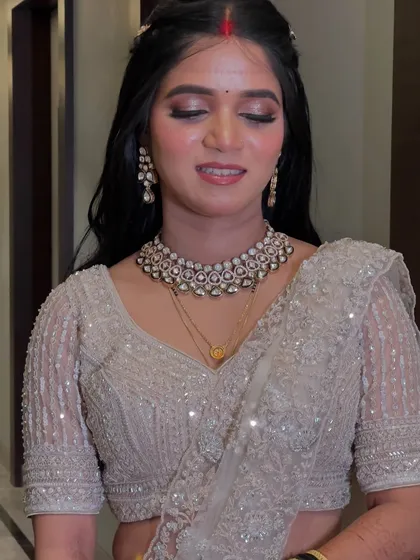 Another beautiful shot of the shimmery eye makeup for the reception look.