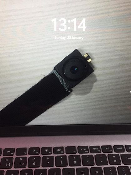 A Wi-Fi HD mini camera, a discreet security solution. This tiny camera offers 4K HD resolution and can be placed almost anywhere for covert monitoring.