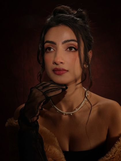 Signature Soft Glam & Glowy Skin photo 18