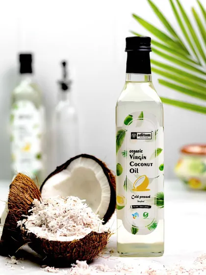 To showcase the natural essence of this organic virgin coconut oil, I styled it with freshly grated coconut. The bright, clean lighting and simple composition highlight the product's purity.