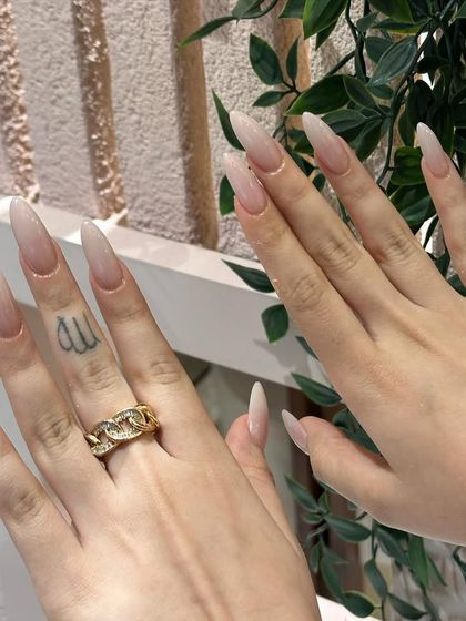 Chic & Understated Nails photo 53