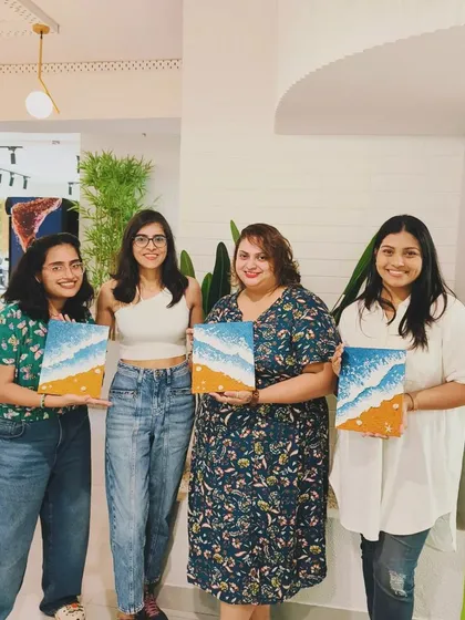 Another happy group from our Indore texture painting workshop. Everyone leaves with a unique piece of coastal art.