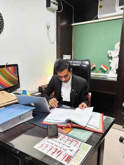 Thorough case preparation is the foundation of a strong legal argument. Here, I am deep into legal research, ensuring every detail is considered for matters like contested divorces and alimony settlements.