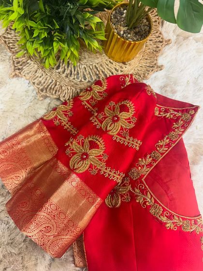 Chaithu Gowda - Custom Designer Ethnic Wear Custom Embroidered Blouses photo 34