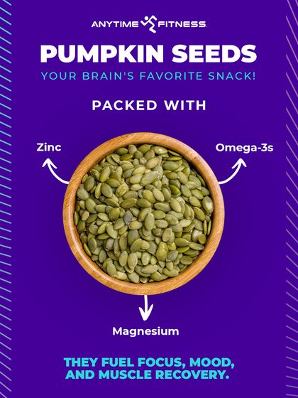 Looking for a brain-boosting snack? Pumpkin seeds are packed with Zinc, Magnesium, and Omega-3s. These nutrients help fuel focus, improve mood, and support muscle recovery.