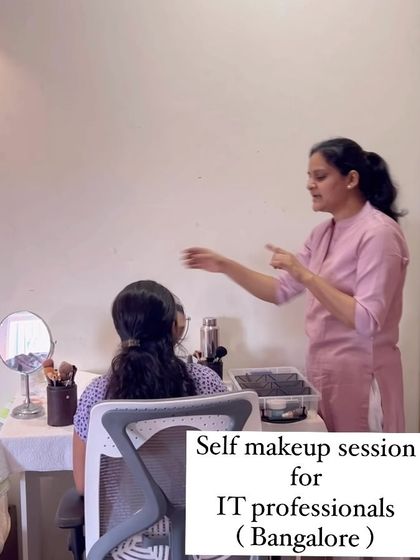 Shikha Agarwal - Personal Self-Makeup Classes My Teaching Style: One-on-One Sessions photo 85