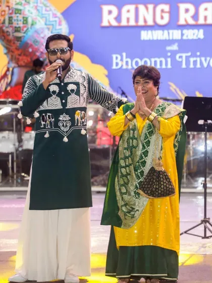 On stage with the renowned celebrity mehndi artist Veena Nagda. A great event brings together experts from all fields to create a grand experience.