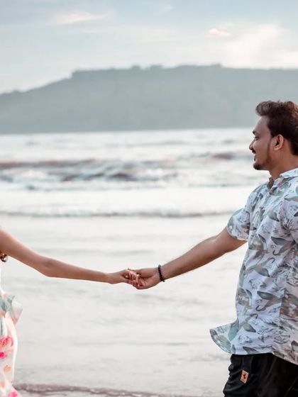 Pre-Wedding Stories: From Beaches to Bonfires photo 5