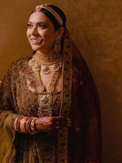 Elegant Bridal Buns & Updos photo 66