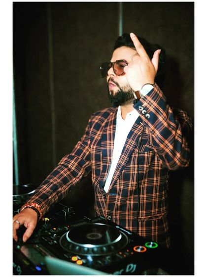 Another favorite from the same photoshoot. This one shows my confident and direct style.