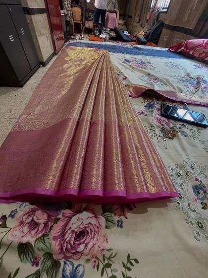 This is the engagement saree for a very sweet bride, Akila. The pleats are laid out perfectly, ready for her to wear and look her best.