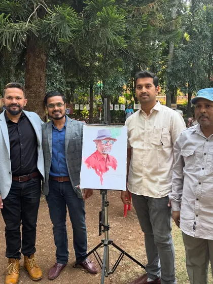 More friends and fellow artists at the festival.