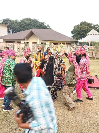 Capturing the joy and energy of a traditional Rajasthani dance during the EXL team retreat. My team and I ensure that cultural entertainment is interactive, encouraging everyone to join in and create lasting memories together.