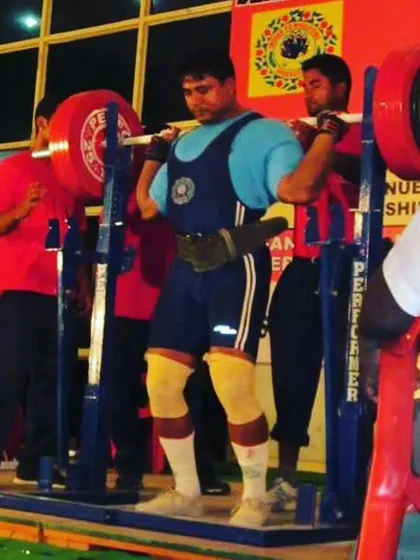 A throwback to a competition squat. The addiction to getting stronger and performing on the platform never fades.
