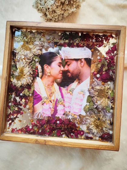 Vinys Galleria - Custom Resin Home Decor Wedding Memories in Wooden Frames photo 44