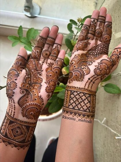 Sonu - Bridal & Wedding Mehndi Intricate Bridal Designs photo 96