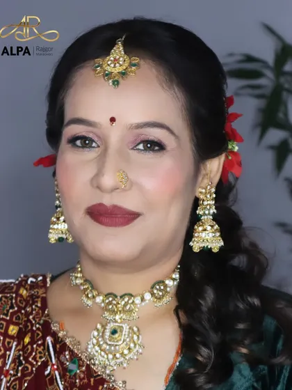 Makeup for mature skin is about enhancing, not hiding. Here, I've created a graceful and classy look that brings out her best features with a radiant finish, proving that beauty is truly ageless.