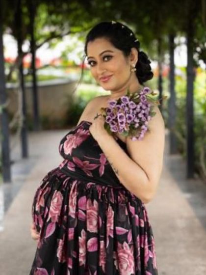 Dee Yashaswini - Occasion Wear Rentals Maternity Photoshoot Outfits photo 51
