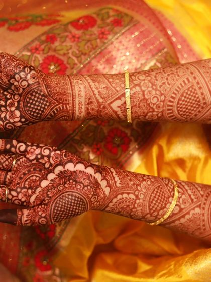 A professionally captured shot of the intricate stain details.