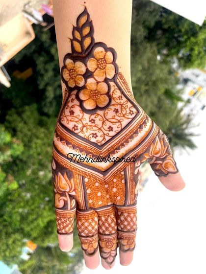 Nikita - Mehndi for Festivals & Events Elegant & Minimal Styles photo 5