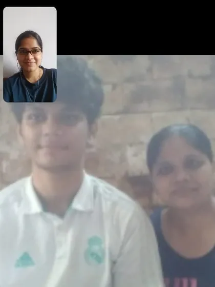 An online consultation with an athlete and their parent during the medical assessment phase, ensuring everyone is aligned on the training plan.