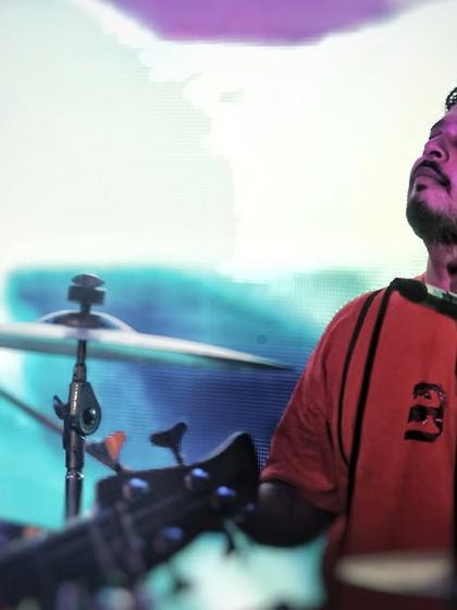 Live Gigs & Crowd Madness photo 25