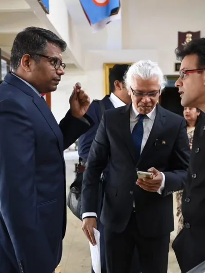 Another view of the intense discussion at the Defence Services Staff College. Engaging with sharp minds like these is always a stimulating experience.