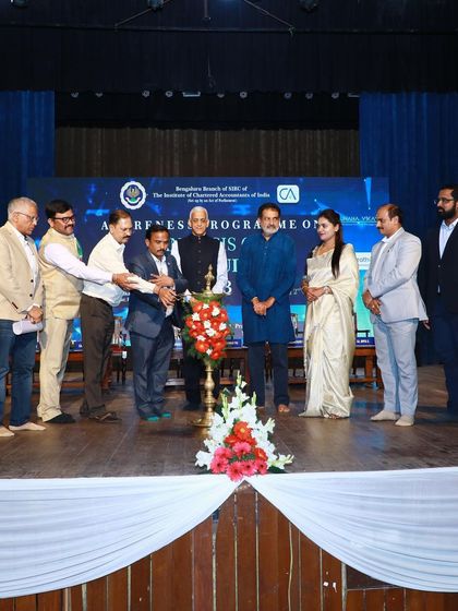 The lamp lighting ceremony at the Union Budget Analysis event.