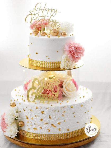 Dee's Bake Studio - Custom Cakes Wedding & Engagement Cakes photo 7