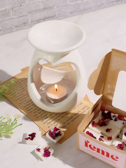 Flameless Fragrance: Wax Melts & Diffusers photo 22