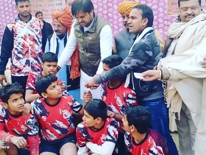 Our coach receiving the prize money on behalf of the sub-junior team. These moments motivate our young players to aim higher.