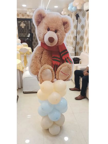 Another example of a large teddy bear prop that can be used to enhance a welcome baby or birthday theme.