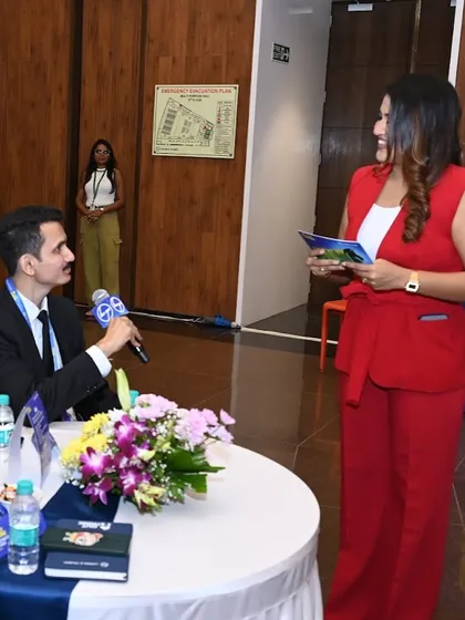 A one-on-one interaction with a participant at the L&T event.