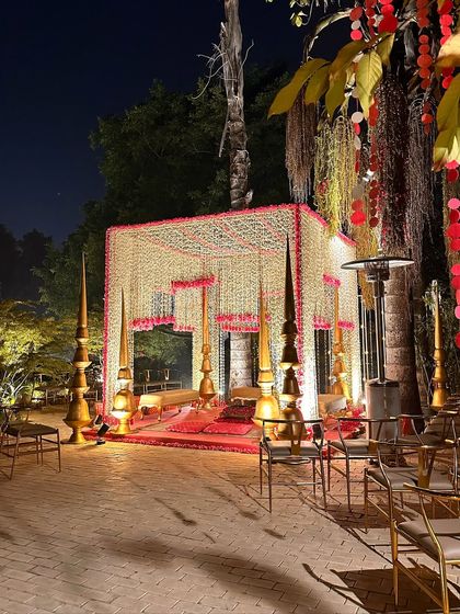 Sacred Vows: Mandap & Vedi Ceremonies photo 16