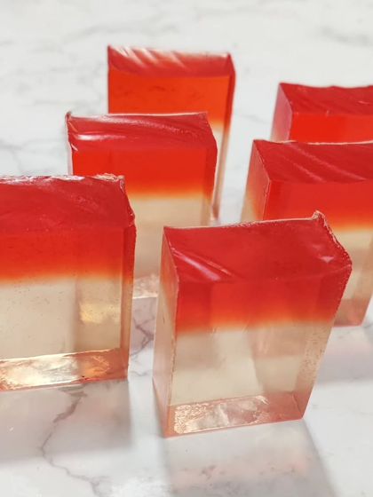A simple but beautiful layered transparent soap.