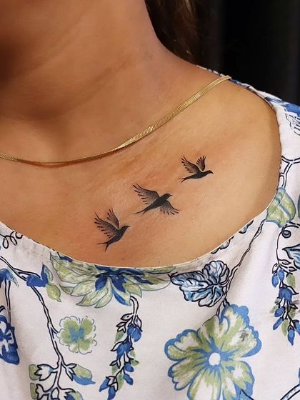 Minimalist & Fine-Line Art photo 4