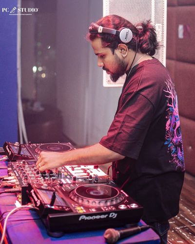 DJ Performance