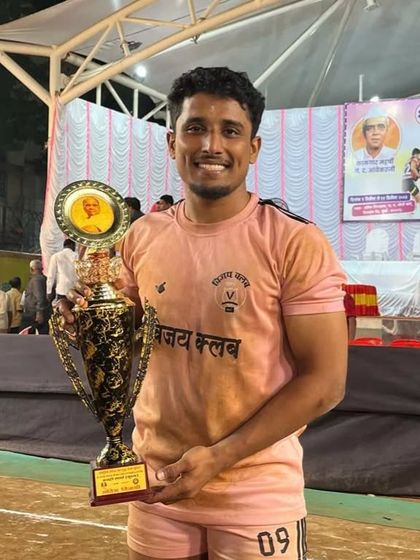 Ajinkya Kapre with his 'Best Raider of the Tournament' trophy.
